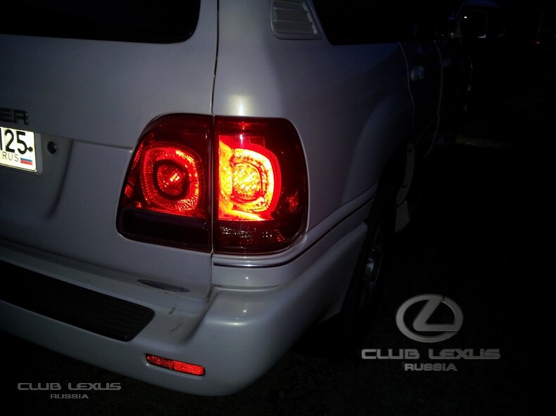   Lexus LX 470