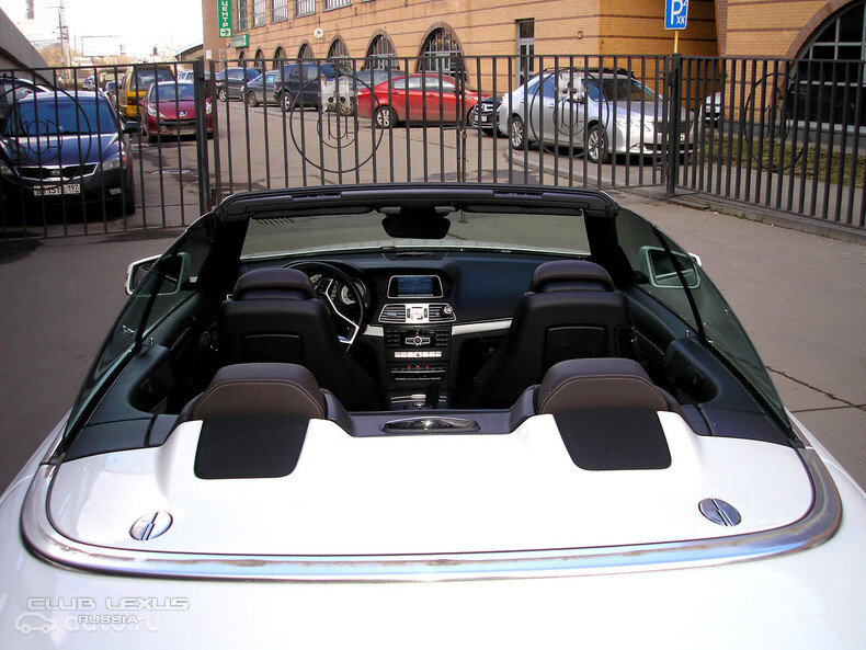 Mercedes Benz E 250  Cabrio 2013.24675 .2 100 000 .