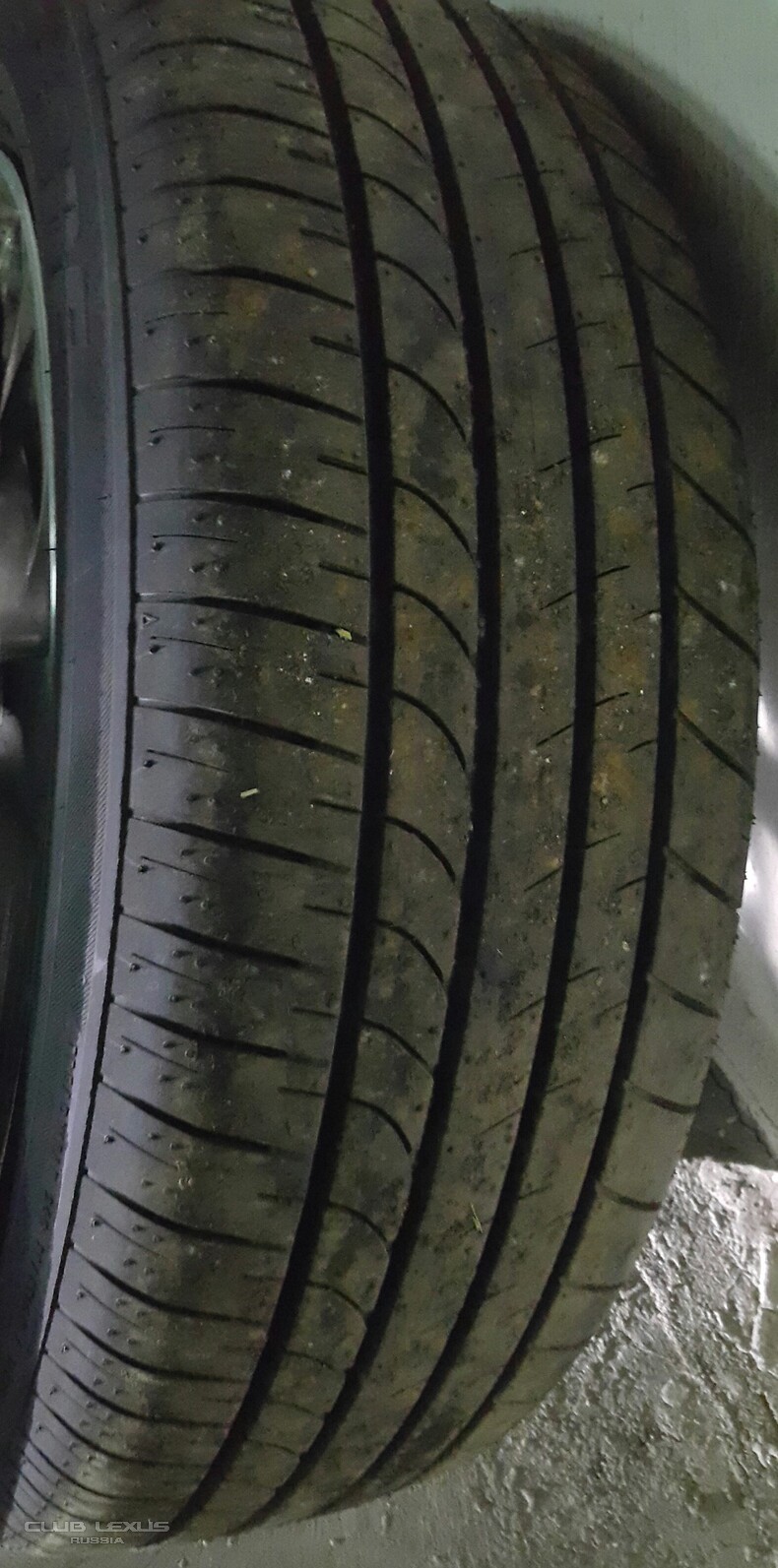   235/55 R20   RX IV.