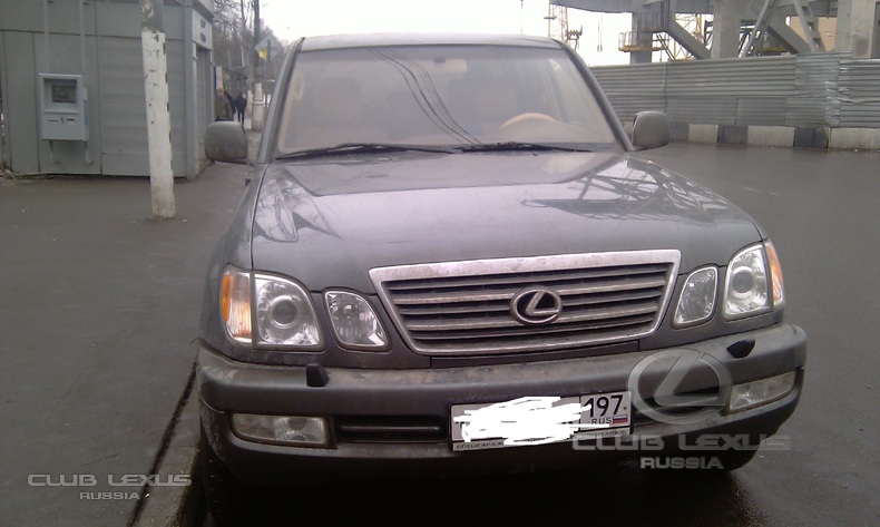  Lexus LX 470 (UZJ100)