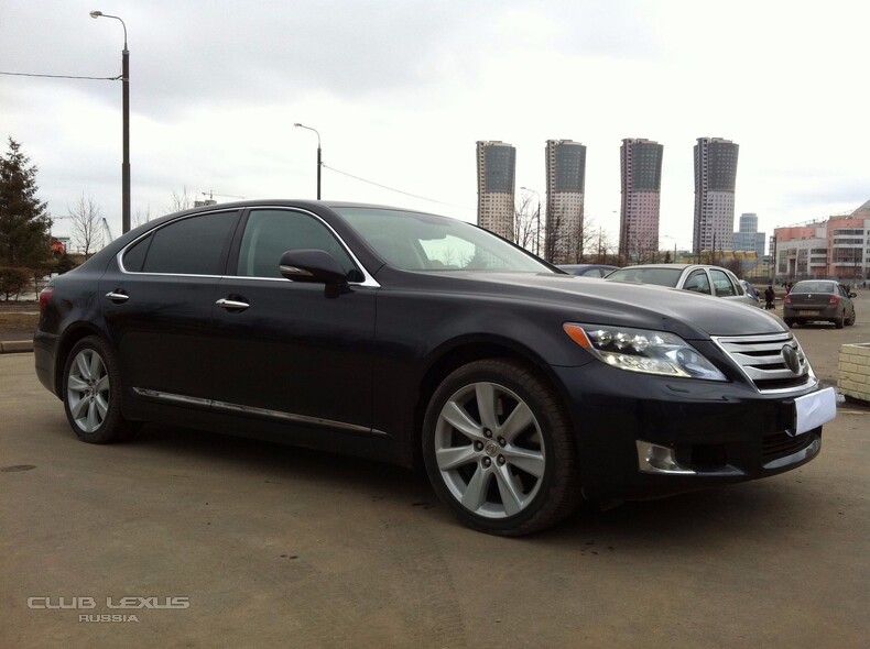  Lexus LS600l 2011