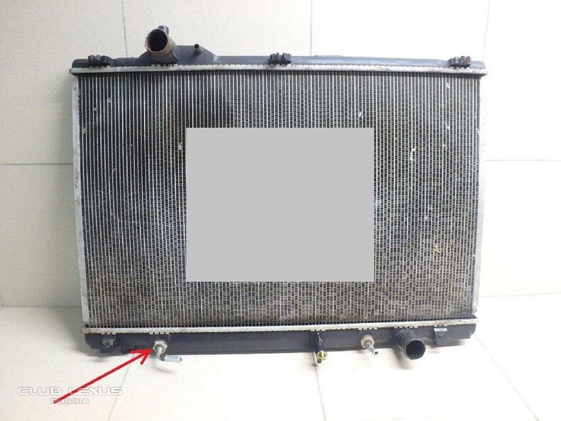 Радиатор охлаждения / штуцер патрубка ATF АКПП