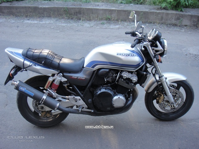   Honda CB 400 SF