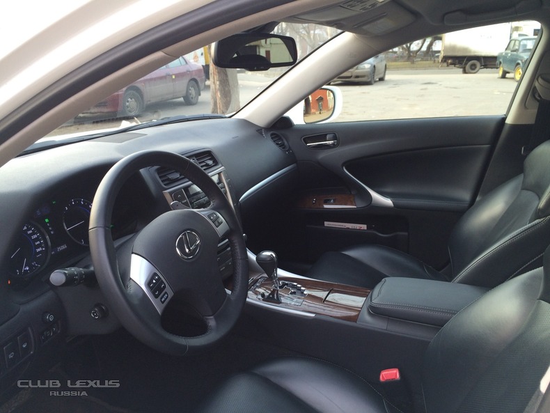  Lexus is 250 2011