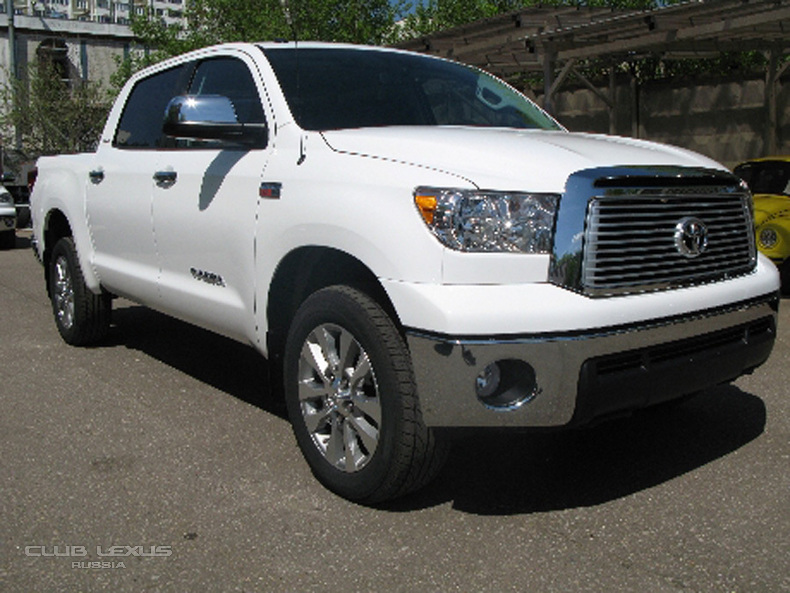 Toyota Tundra CrewMAx II Platinum Edition   !