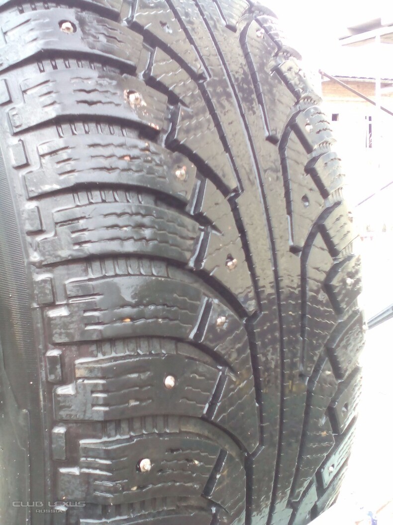 Nokian hakkapelita 5 R19 255/55  14000 .