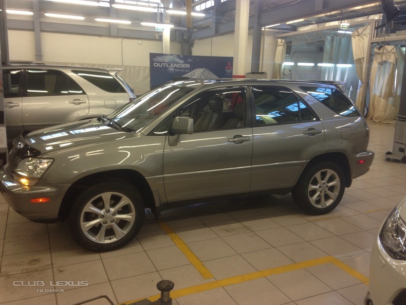 Lexus rx 300 2001 .