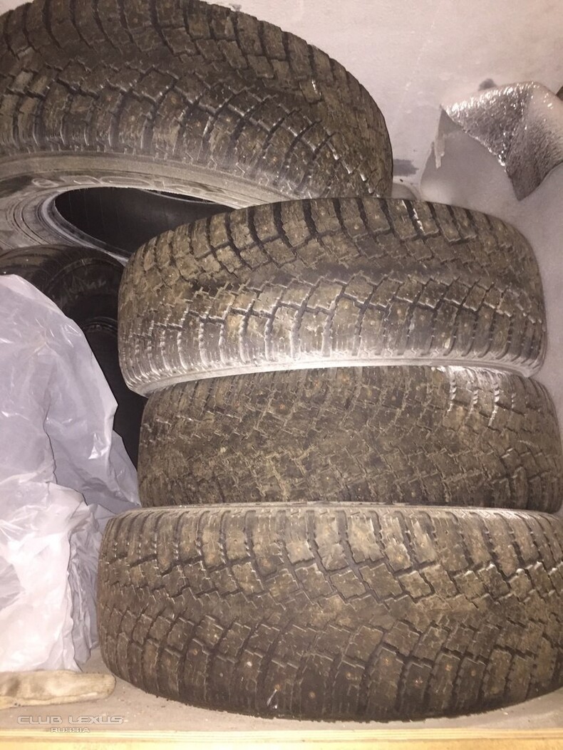 265/70/17 4  Nokian  5000