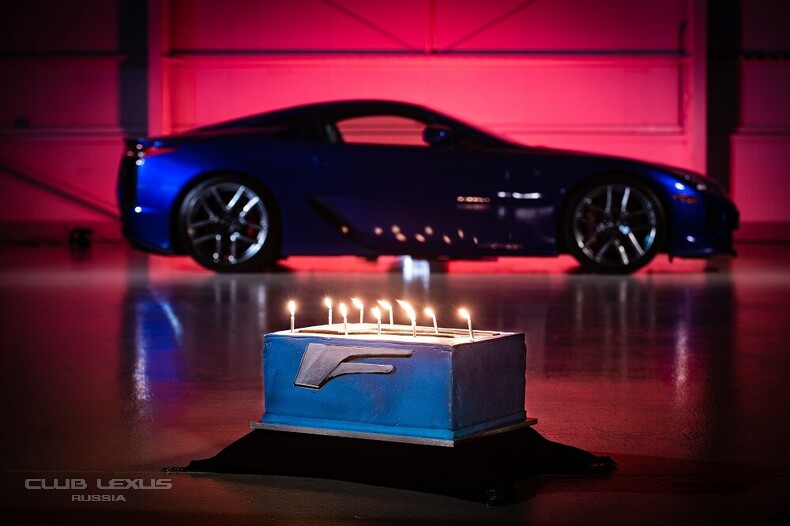 Юбилеи самых быстрых моделей Lexus