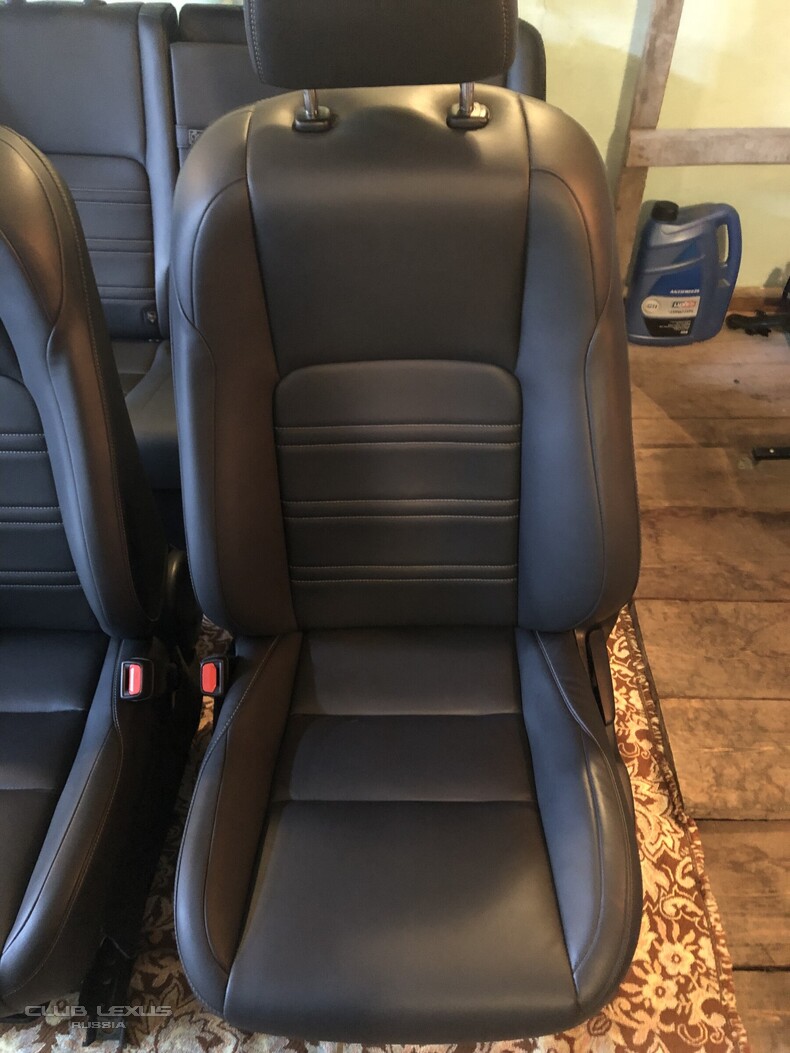 Продам комплект сидений Lexus nx ( черная кожа) 7 тыс км