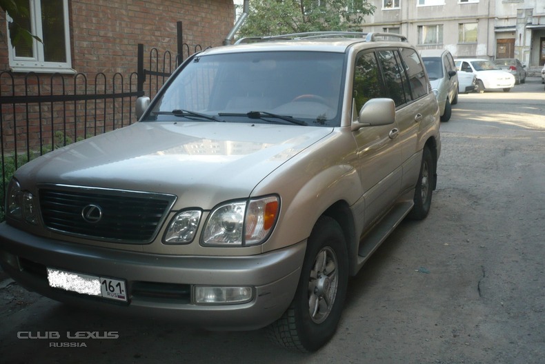  Lexus LX 470 2000 .   --