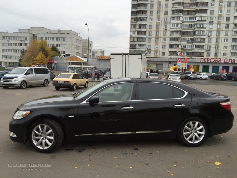    Lexus LS 460