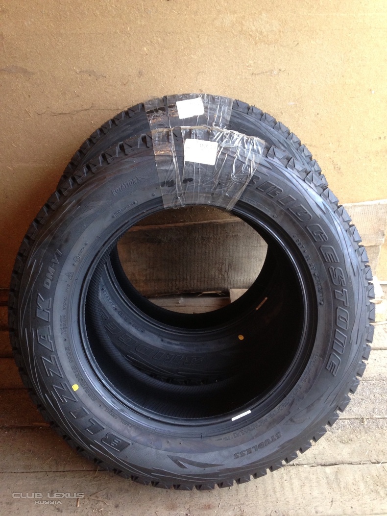    265/60R18 Bridgestone Blizzak DM-V 1