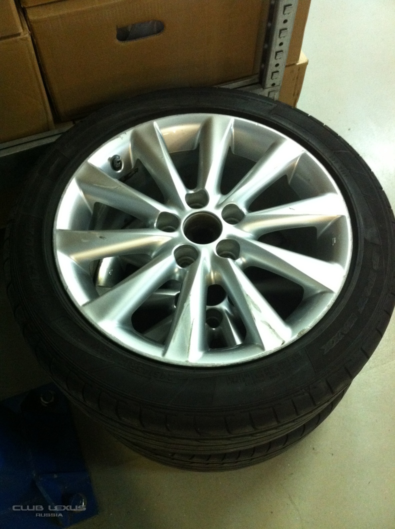   Lexus IS 250 225/45 R17  245/45 R17 