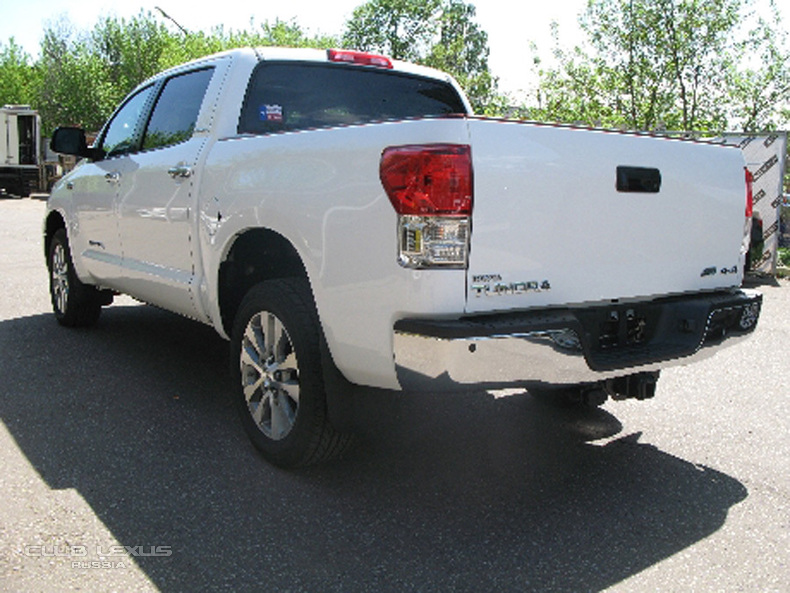 Toyota Tundra CrewMAx II Platinum Edition   !