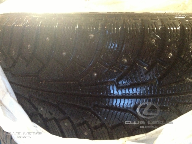   Nokian Hakkapeliitta 5    265/50/R20