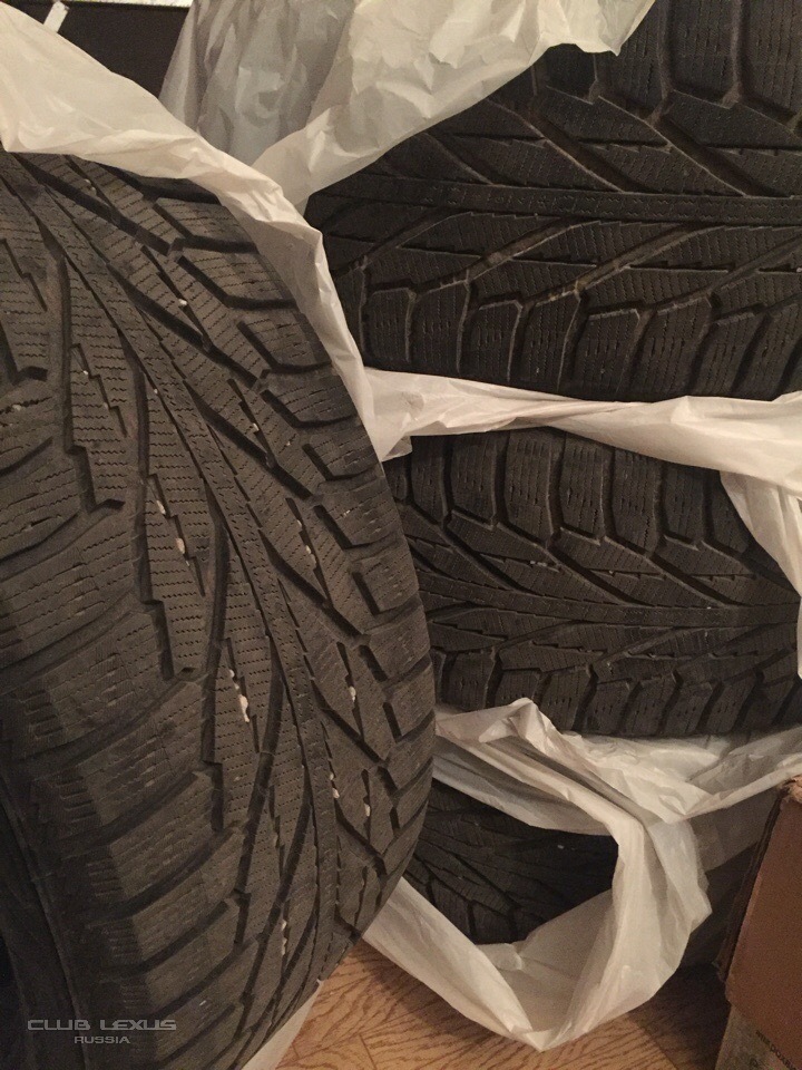  Nokian Hakkapeliitta R2 SUV. 285/50 R20