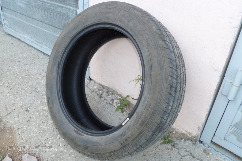   1 goodyear eagle RS-A 235/55R18