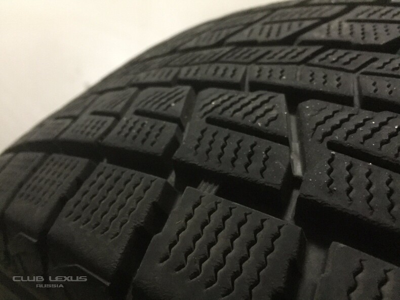     RX 235/60 18 (Dunlop Winter Maxx)