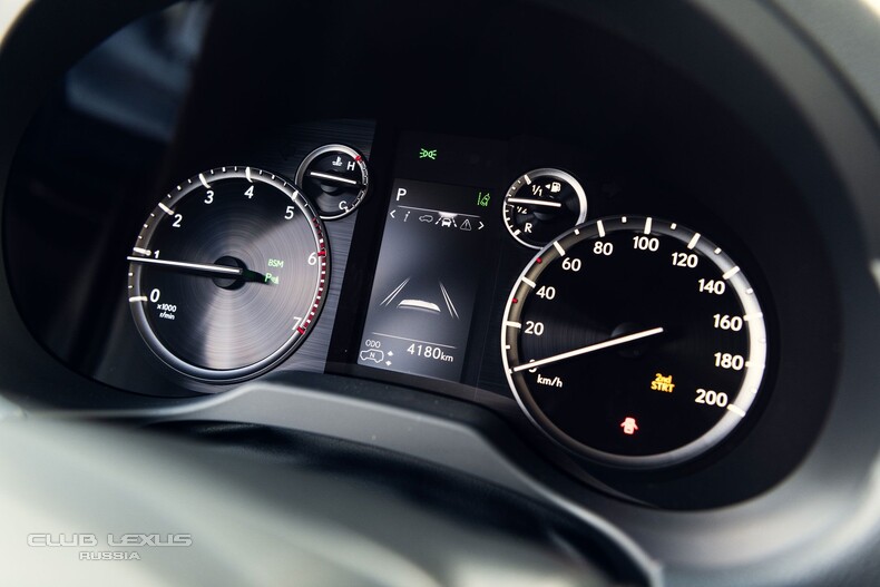  Lexus GX 2020.  -.