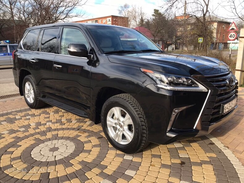  Lexus LX450d 16 