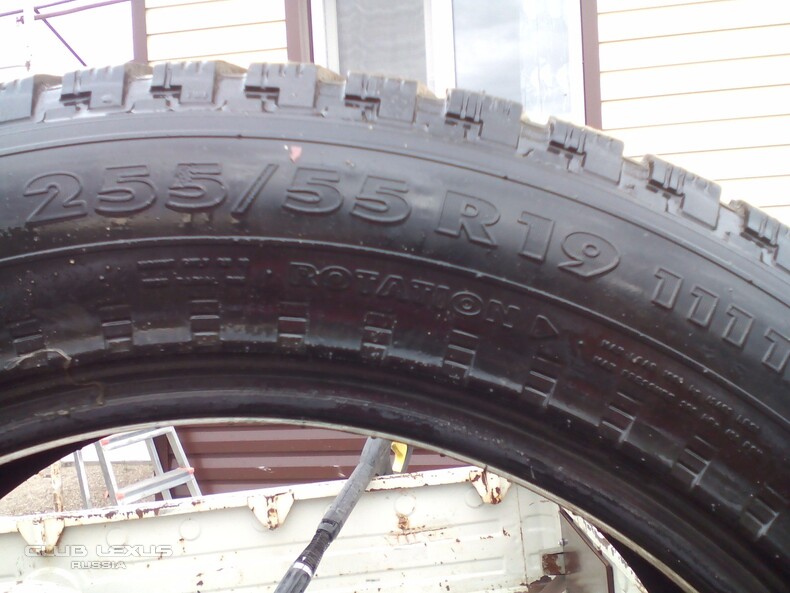 Nokian hakkapelita 5 R19 255/55  14000 .