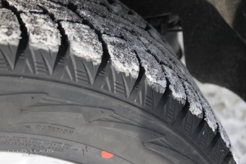    Hankook Winter I*Pike 255/55R18