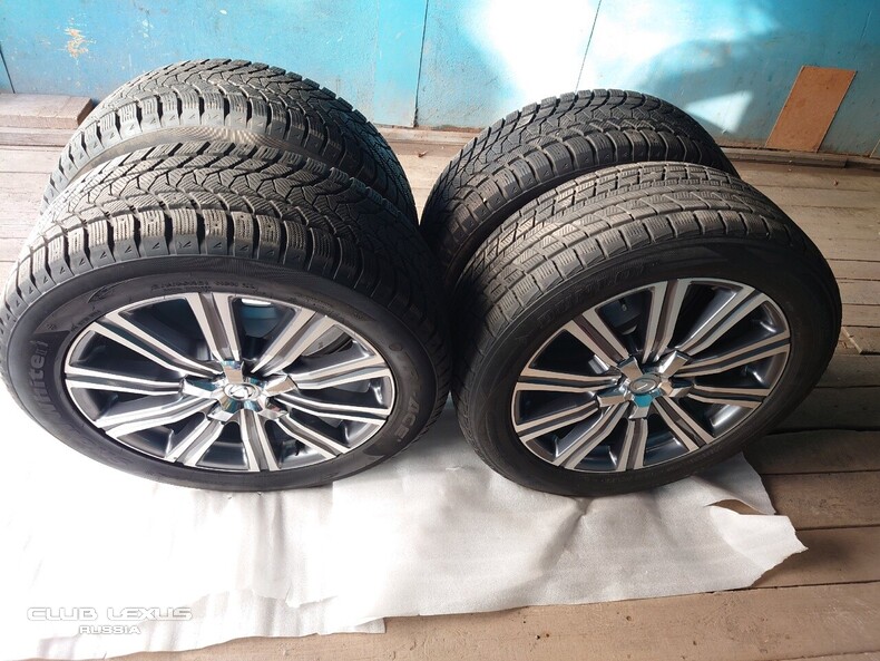      Lexus LX570 275 50 21