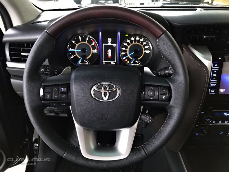 Toyota Fortuner 2.8 D4-D.   -
