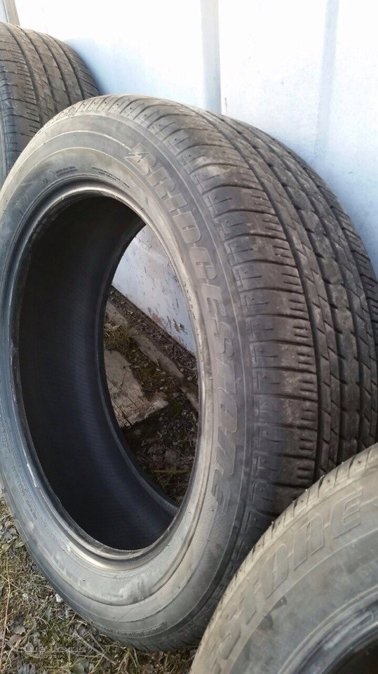  Bridgestone Dueler H/P Sport 235/55 R19 