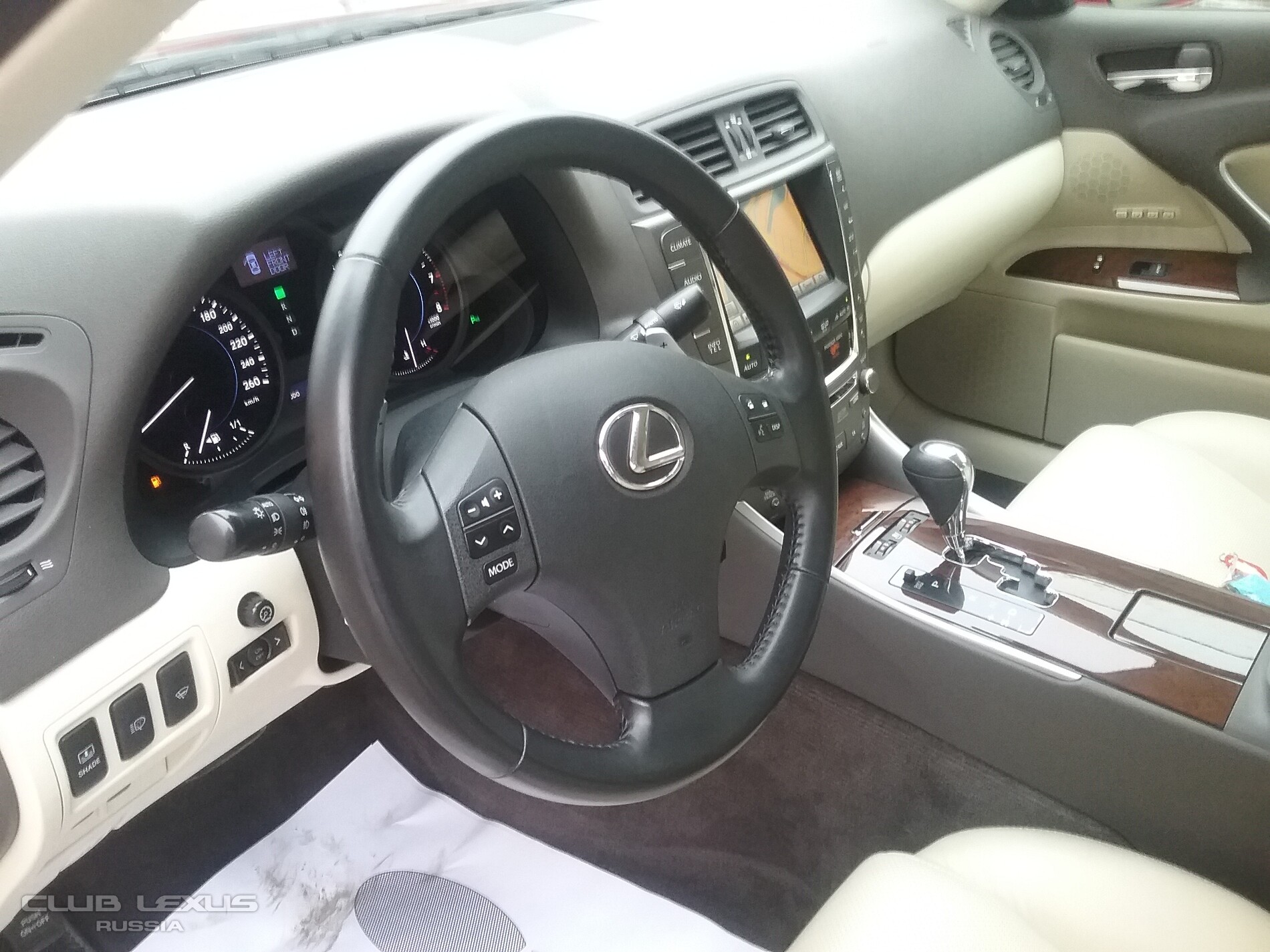 LEXUS IS250 2009 пробег 26626 км 990 000 руб