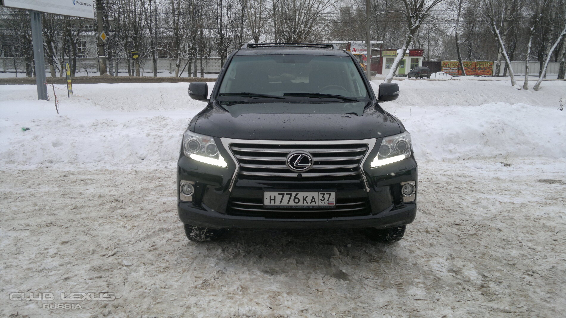 Продам Lexus LX 570 2013 года пробег 10000 км