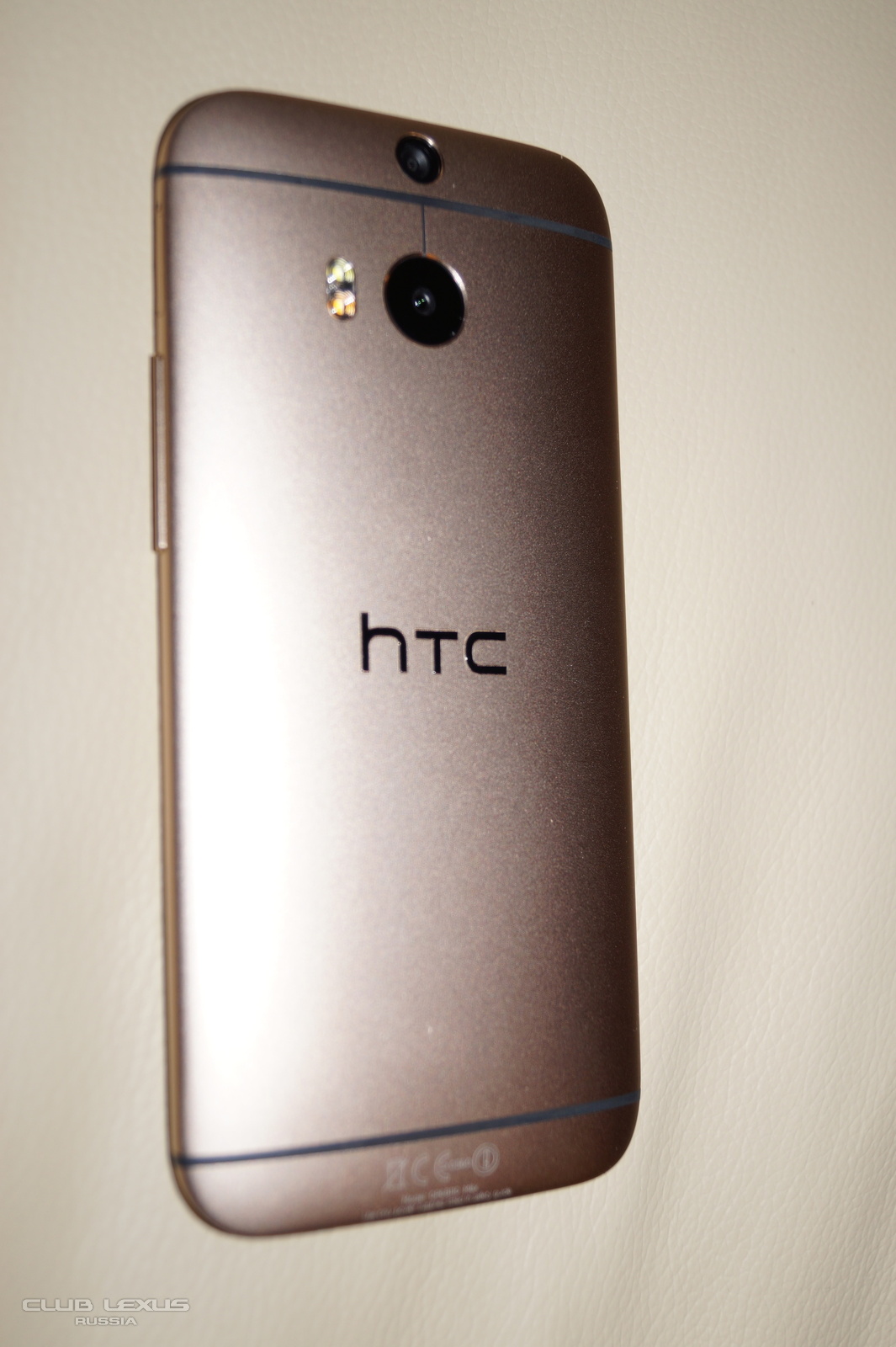 КЛУБ ЛЕКСУС РОССИЯ :: HTC ONE M8 Gold 16 Gb + HTC Dot View