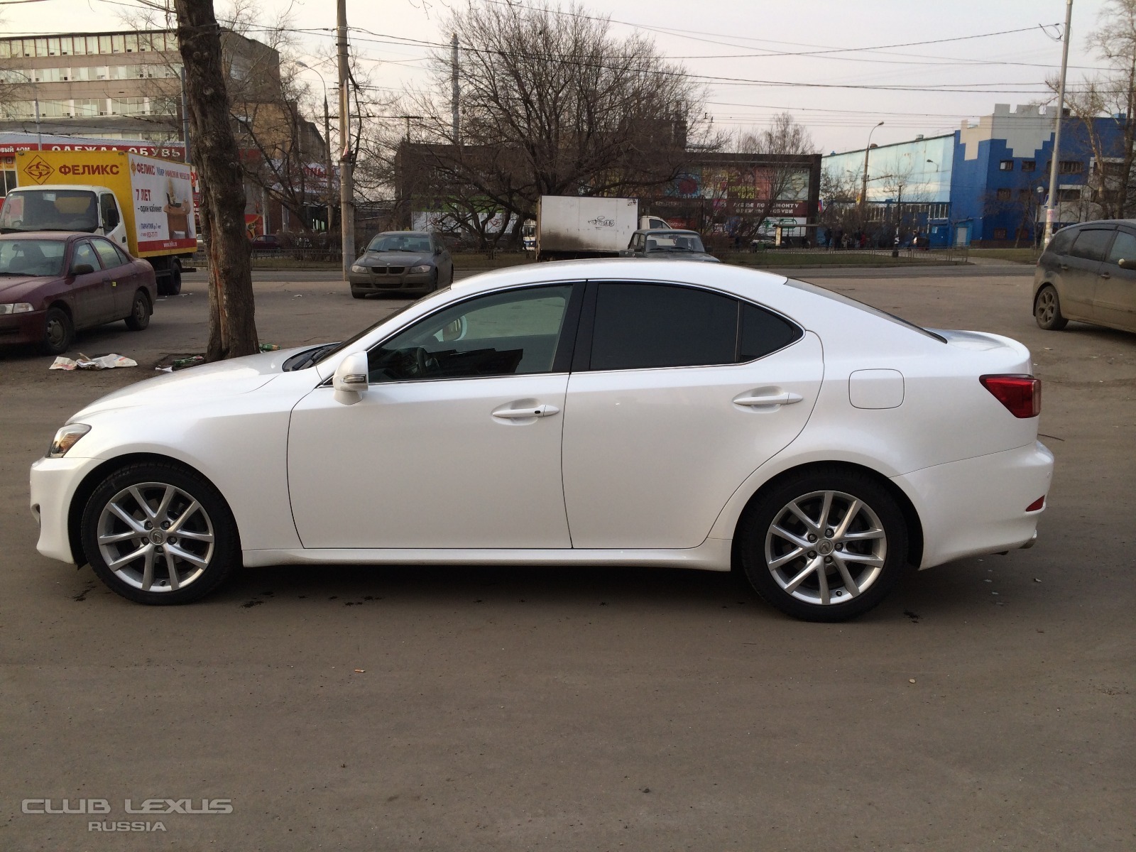 Продам Lexus is 250 2011