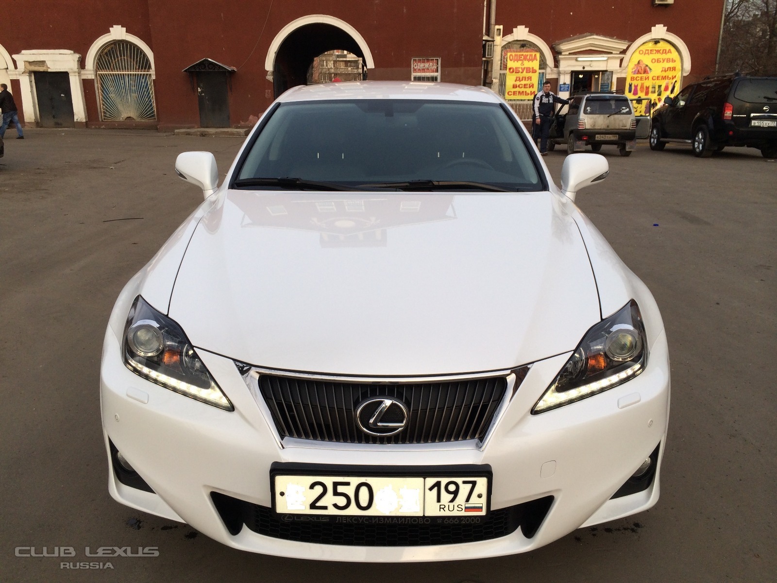 Продам Lexus is 250 2011