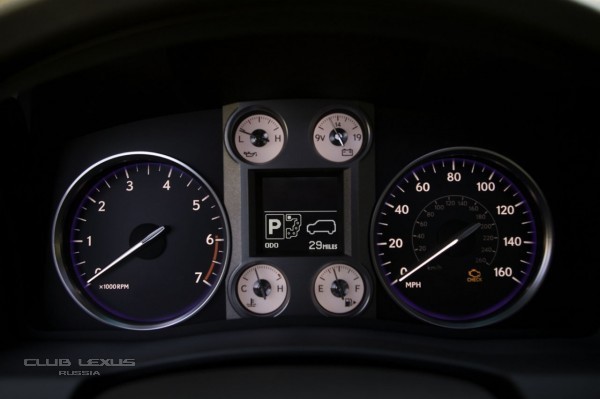    Lexus LX 570