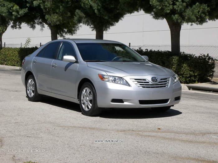    ?  2007 Camry LE 67k ()