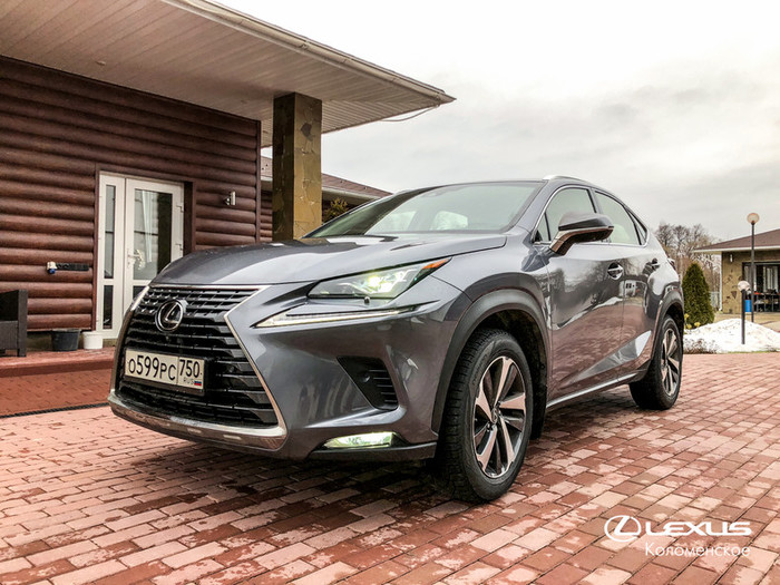 Фотогалерея Lexus NX Фото салона. Интерьер и экстерьер.