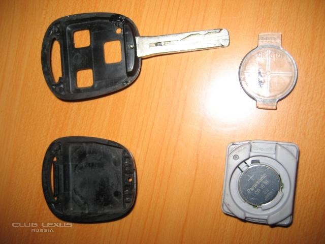 Как поменять батарейку в ключе лексус rx300