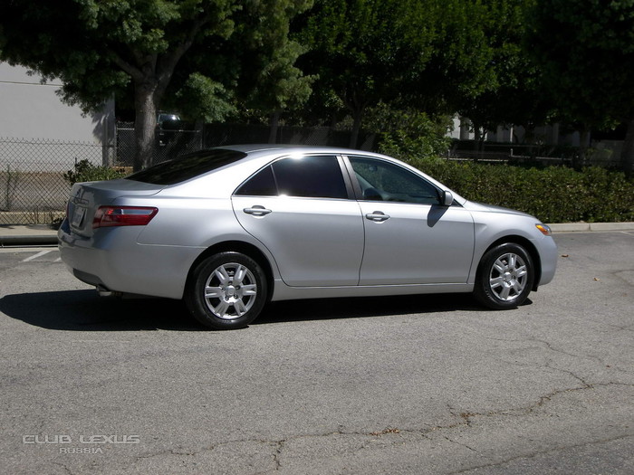    ?  2007 Camry LE 67k ()