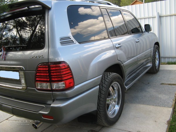   Lexus LX 470