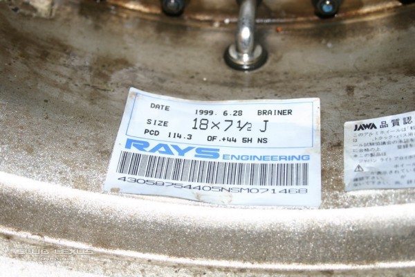   RAYS INGINEERING 18" c 