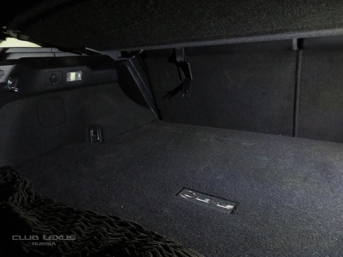 Меняем подсветку багажника NX на светодиодную) Меняем подсветку багажника NX на светодиодную)