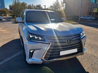 Lexus LX